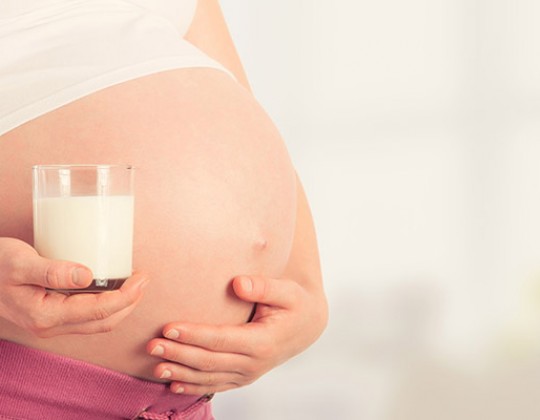 [MỚI] Bà bầu uống sữa gì để con thông minh vượt trội?